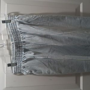 CHIC Blue/White Striped Vintage Capris Size 14